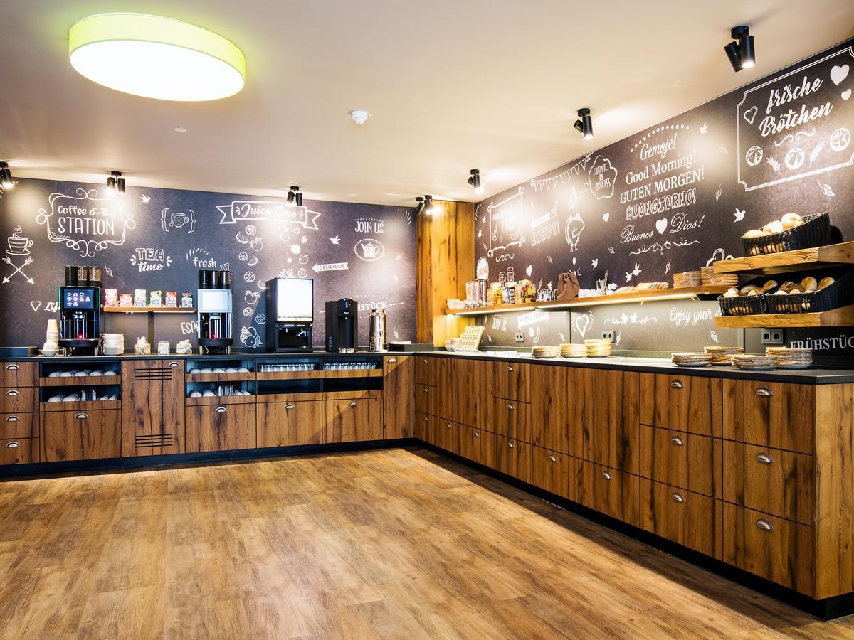 Riku Hotel Улм Екстериор снимка