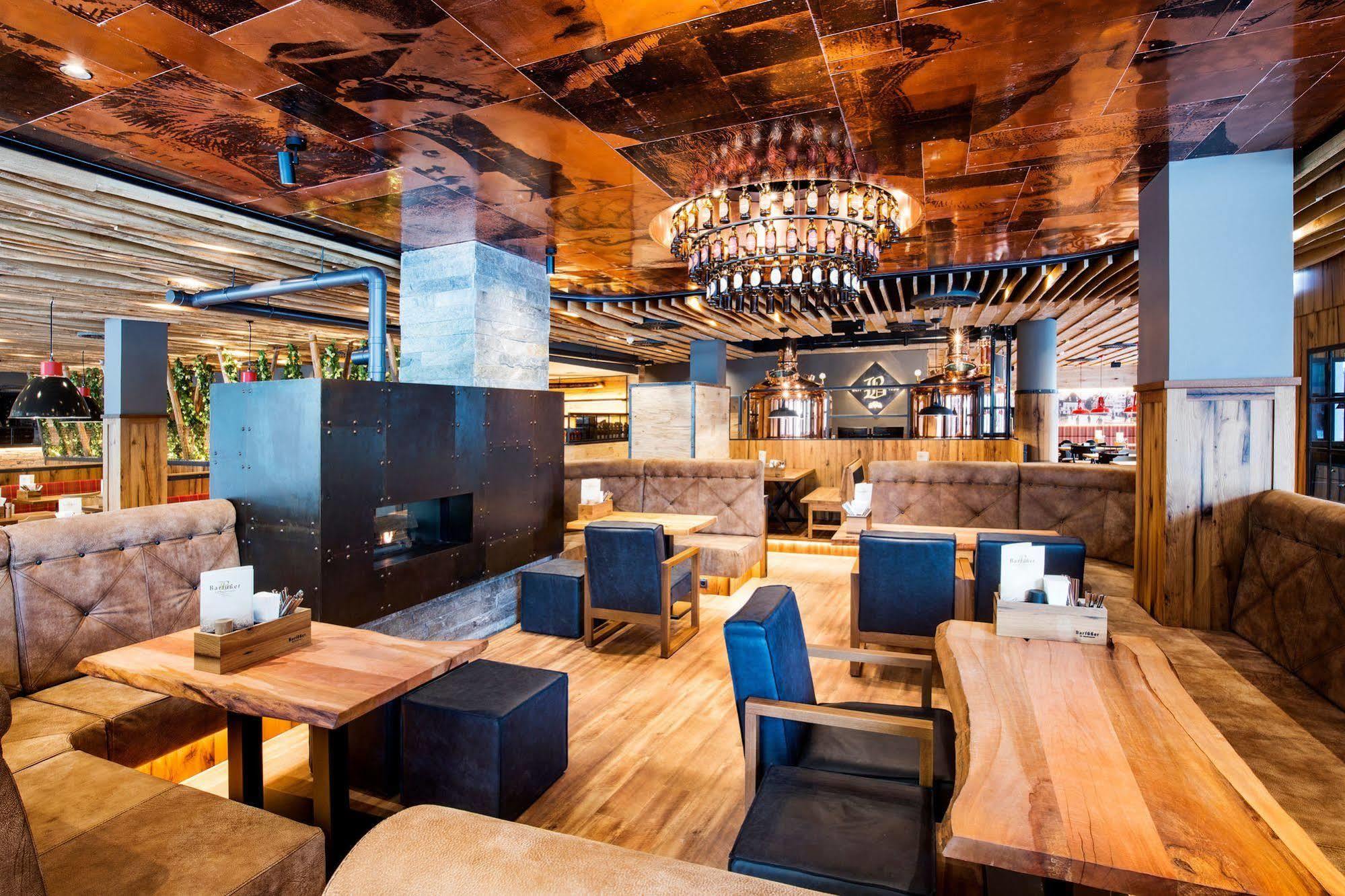 Riku Hotel Улм Екстериор снимка